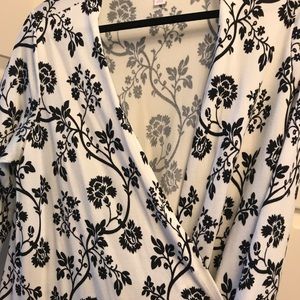 LuLaRoe Caroline Sweater